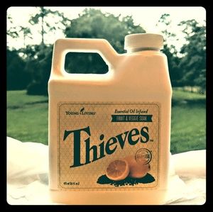 Thieves Fruit and Veggie Soak